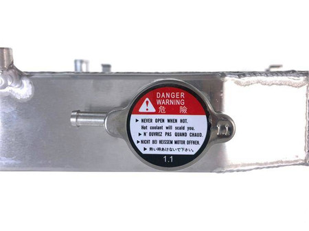 Sportowa chłodnica wody Toyota Corolla AE86