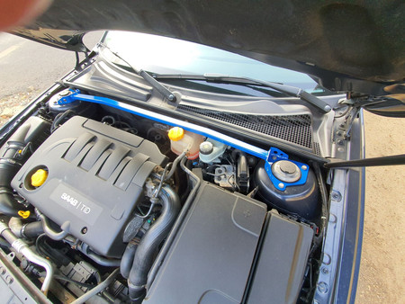 Strut Bar Saab 93 9-3 Red