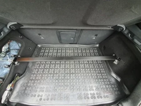 Rozpórka Mercedes A45 tylna skręcana Czarna