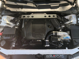 Strut Bar Chrysler 300C Black