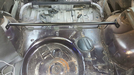 Rear Strut Bar Seat Ibiza II pre-99 Red