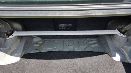 Rear Upper Strut Bar Lexus IS 200 Black