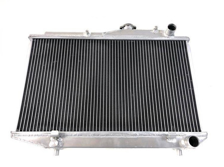 Sportowa chłodnica wody Toyota Corolla AE86