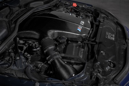 Osłona kolektora dolotowego BMW E6X M5/M6 Carbon połysk Eventuri 