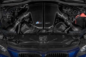 Osłona kolektora dolotowego BMW E6X M5/M6 Carbon połysk Eventuri 