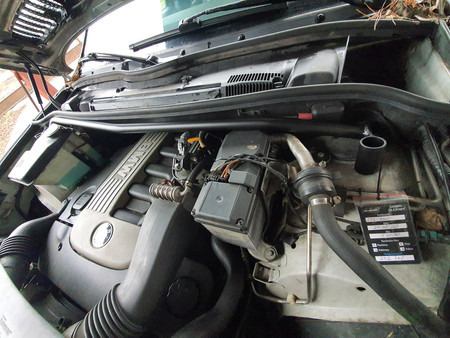 Rozpórka BMW X5 E53 Czarna