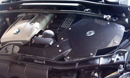 Układ dolotowy BMW E90 330 – Carbon Fiber Aero Form CF610-27