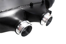 Intercooler BMW F80/82/83 M3 M4 2014+ Top Mount + Piping Kit