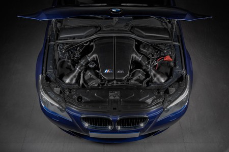 Osłona kolektora dolotowego BMW E6X M5/M6 Carbon połysk Eventuri 