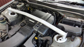 Strut Bar Lexus IS 200 Black